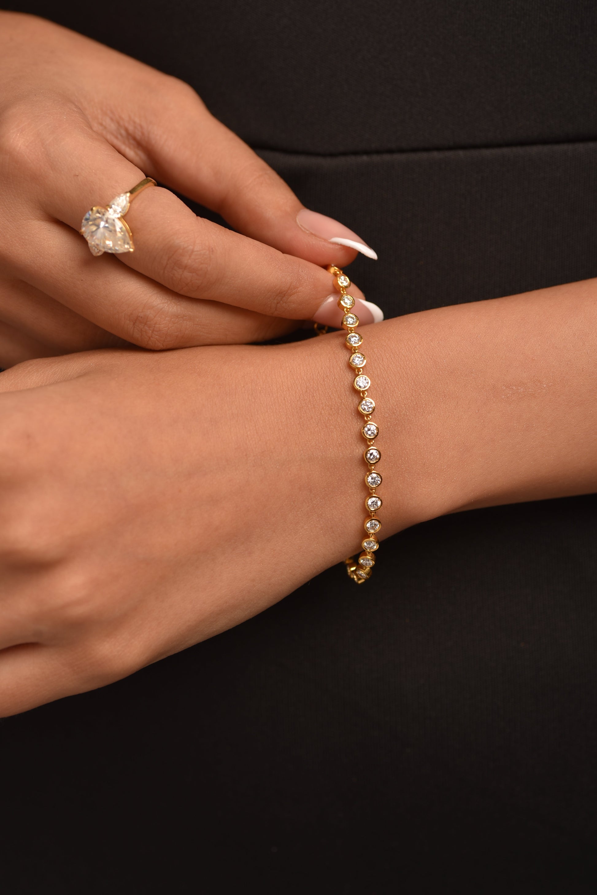 4 Carat Bezel Set Round Cut Diamond Gold Minimalist Tennis Bracelet