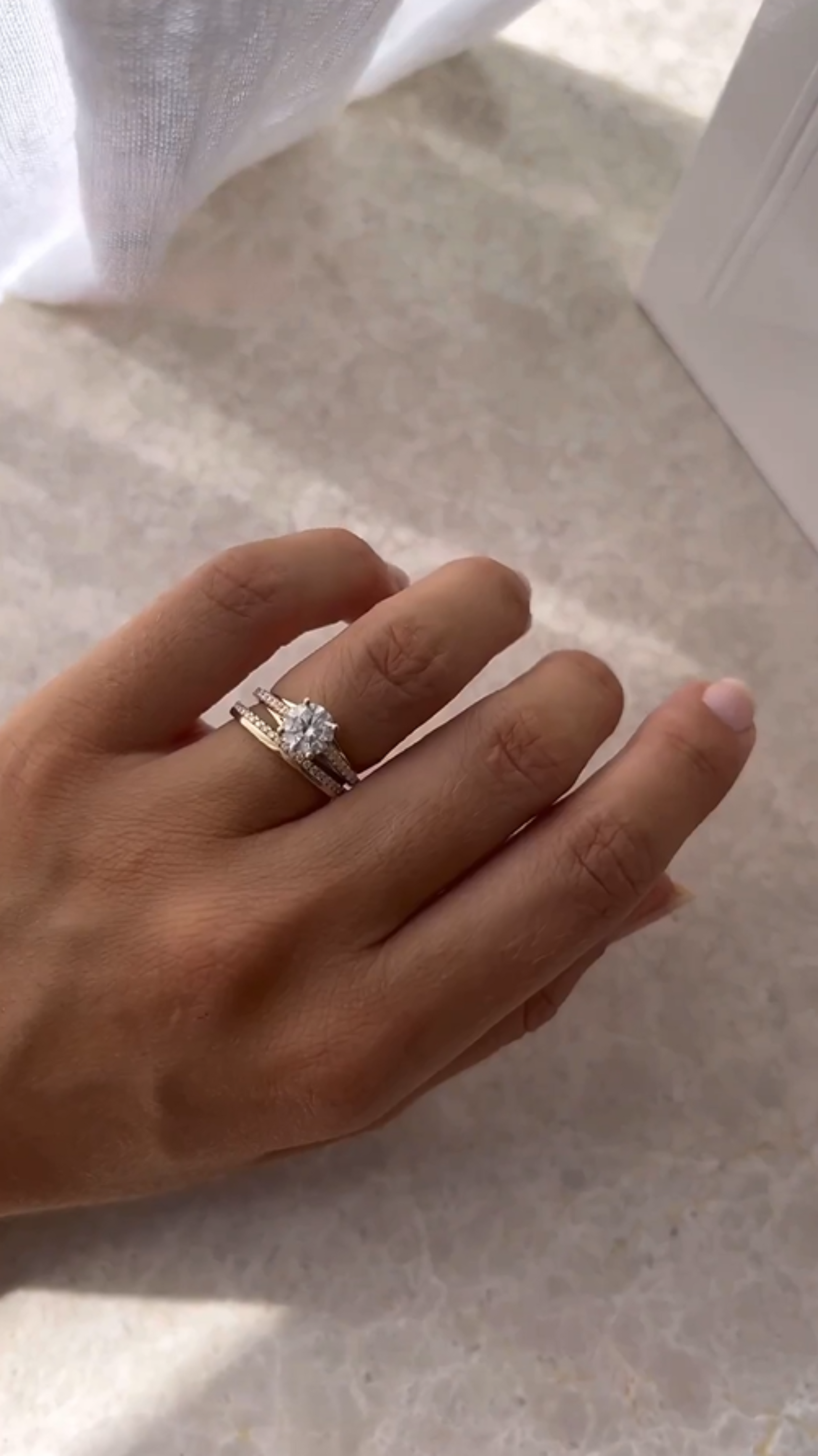 1.25 Carat Round Cut Diamond Engagement Ring - Evara Jewelry LLC