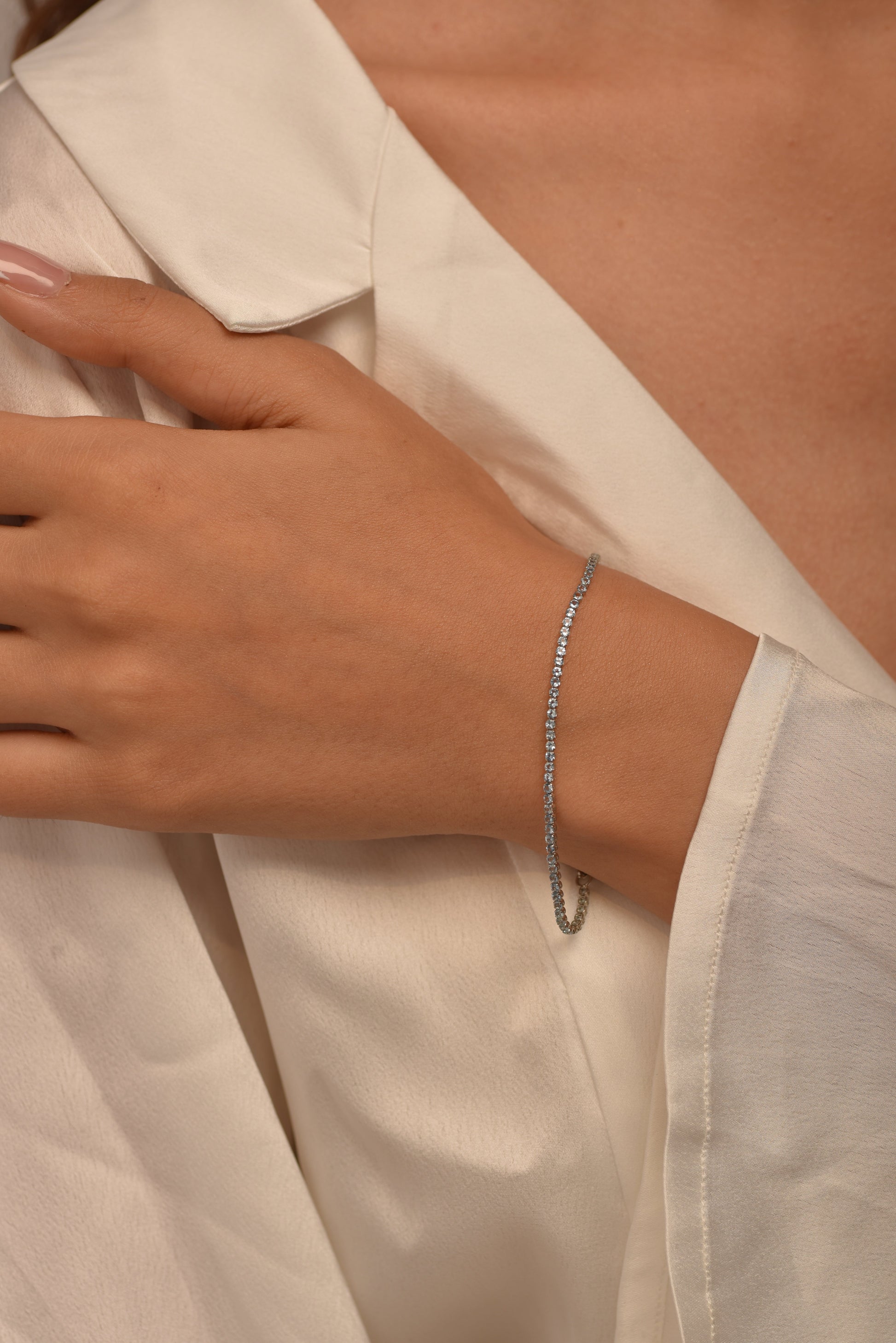 Aquamarine Tennis Bracelet in 14K/18K White Gold